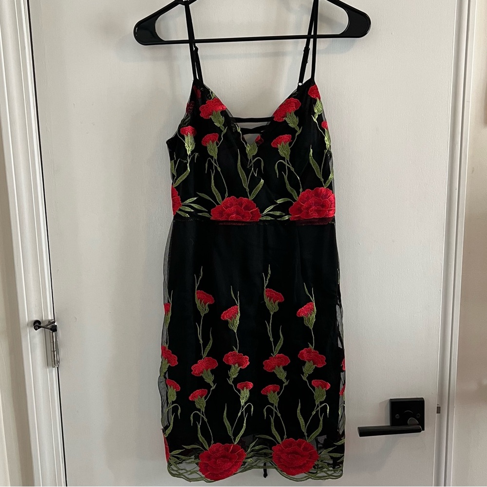 Iris Black and Rose Embroidered Lace Up Dress Size Small